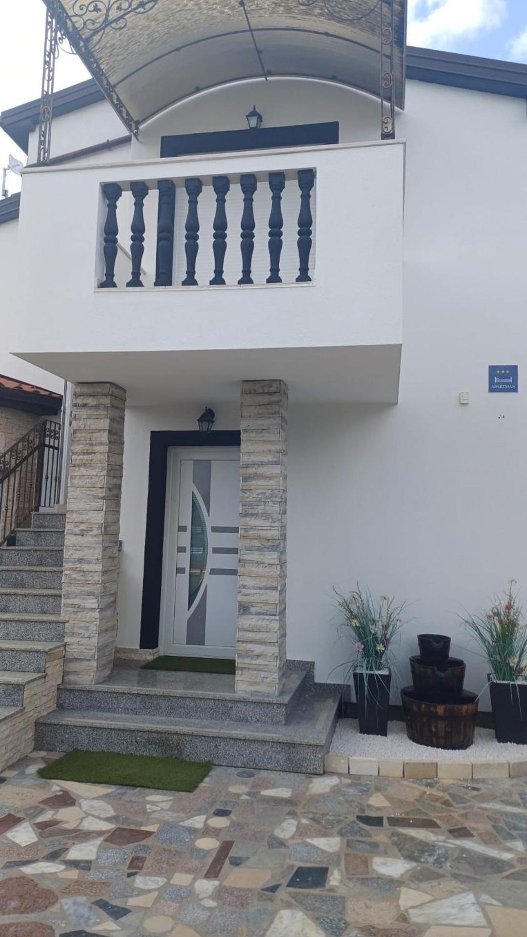 Guest house Nada