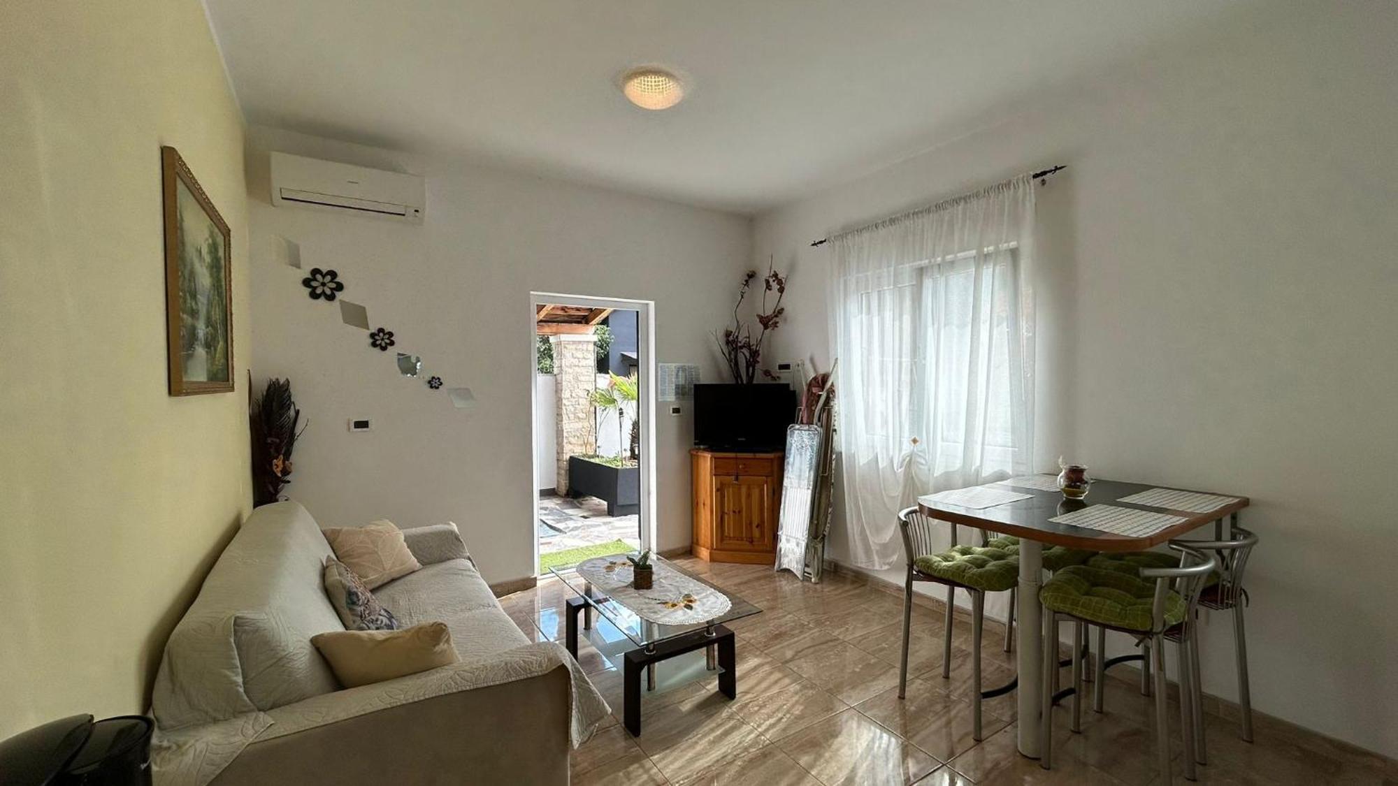 Guest house Nada Pula